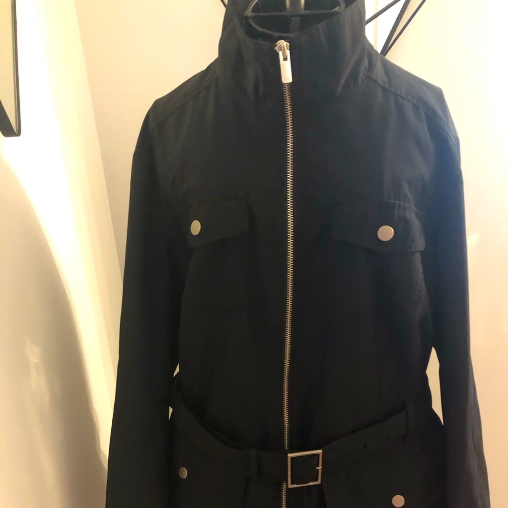 Women’s navy blue Tommy Hilfiger jacket with belt